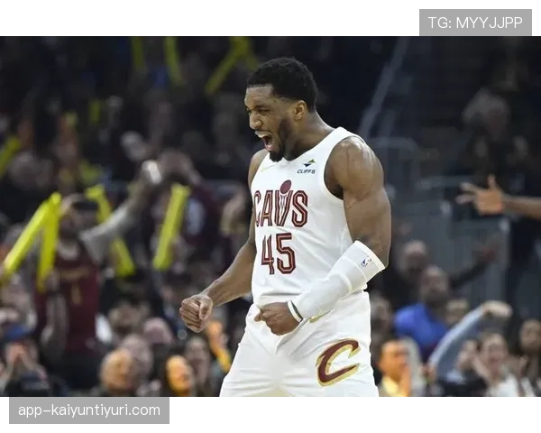 米切尔挡拆拉开空间助球队提升关键时刻效率