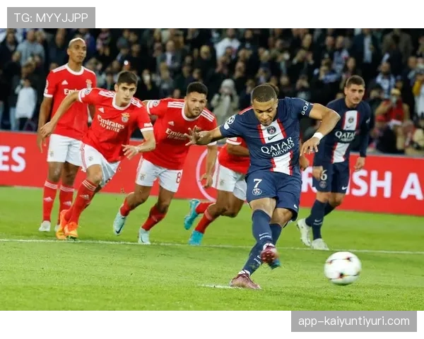 巴黎圣日耳曼不是缺天赋，而是结构失衡已压不住场面了