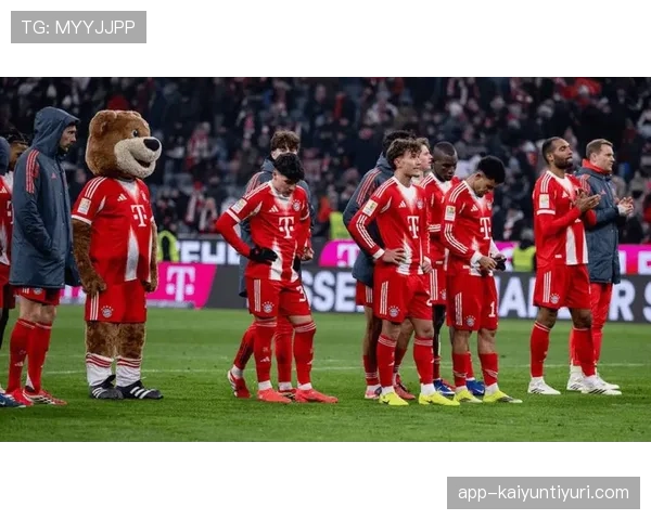 拜仁防守体系漏洞频出，赛季稳定性面临考验，对争冠形势产生影响